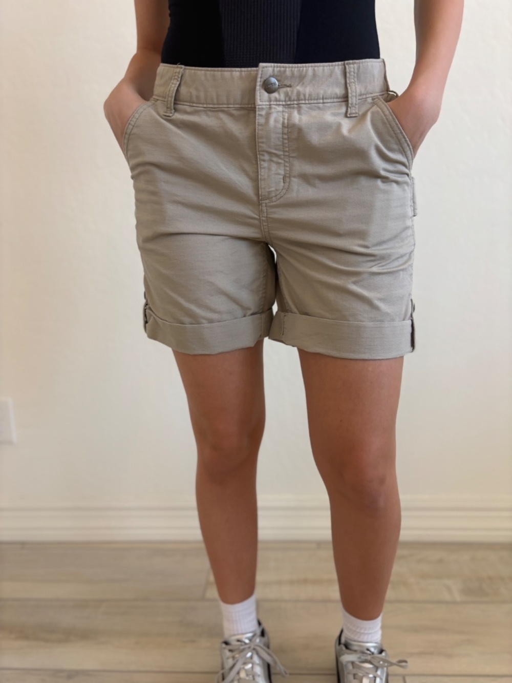 Carhartt Women's Size 8 Original Fit Utility Shorts - Khaki Tan Canvas Gorpcore